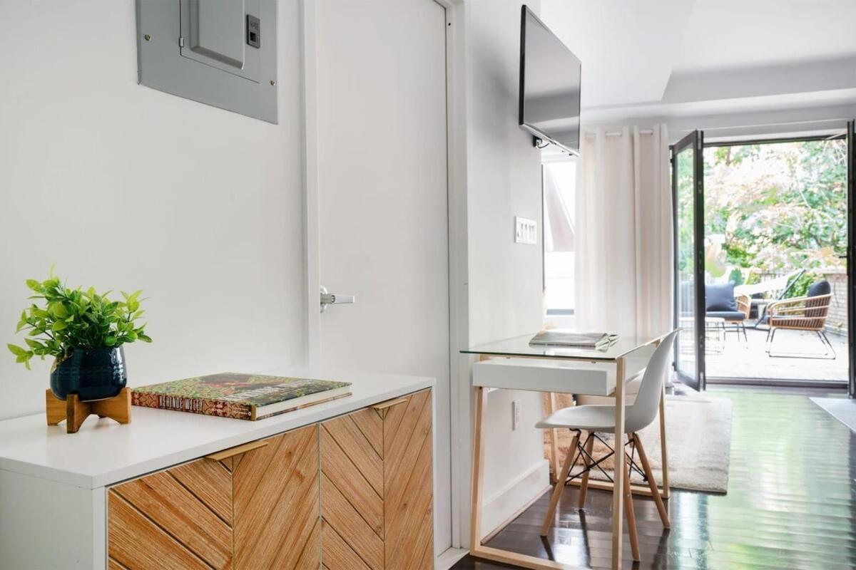 Appartamento 809-2b With A Private Terrace By Columbus Circle *